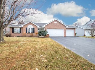 4702 Lindbloom Ln, Cherry Valley, IL 61016