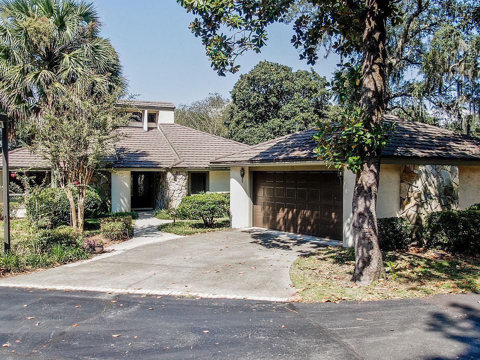 1st image of 19 Balmoral Dr