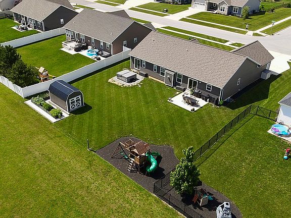 4th image of 13435 Deer Landing Dr