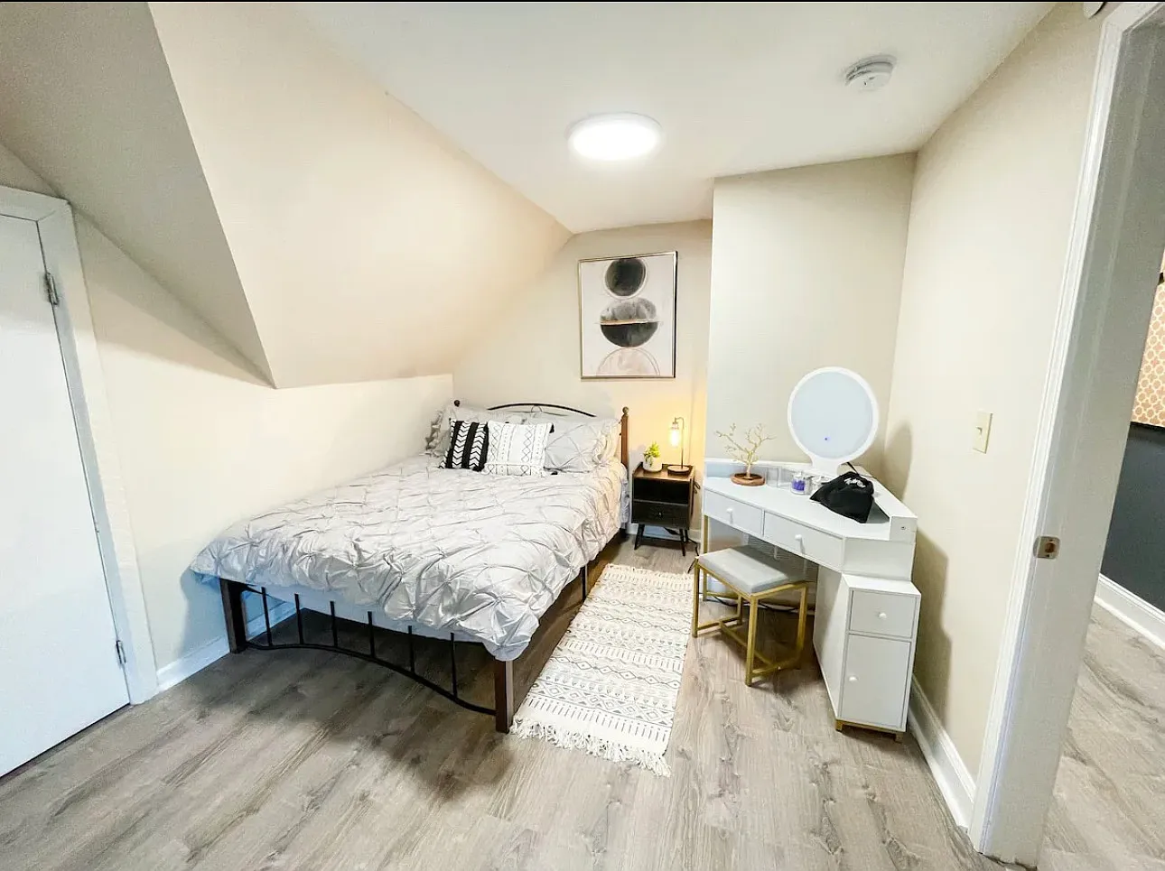 3 bed, 1200 sqft, $1,550 — Photo 2