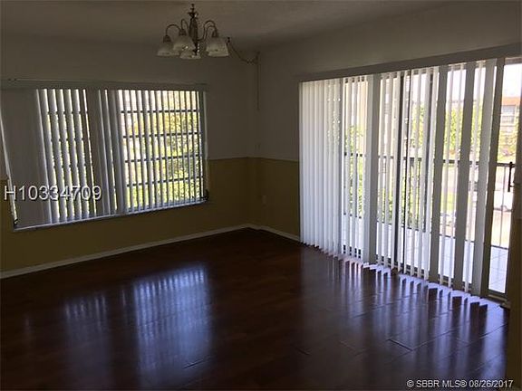 2nd image of 4160 Inverrary Dr APT 501