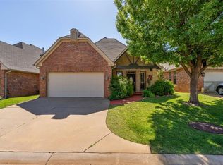 4533 Olde Village Cir, Edmond, OK 73013