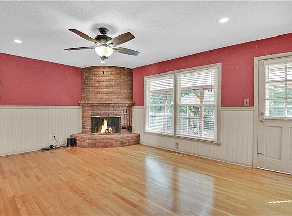 3rd image of 10017 Knox Dr