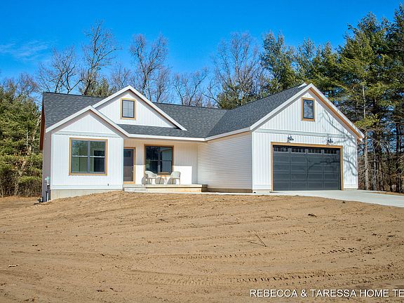 3rd image of 6028 Vesper Dr #26