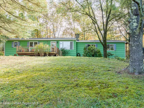 20 Calvin Boulevard, New Paltz, NY 12561