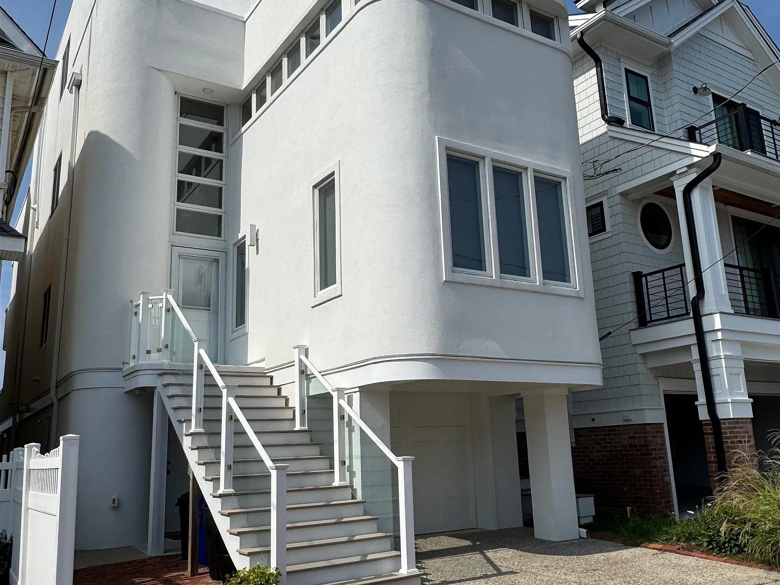 7 bed, 4.5 bath, $30,000 — Photo 1