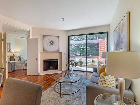 4th image of 4250 El Camino Real APT A302