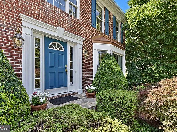 3rd image of 2014 Royal Fern Ct