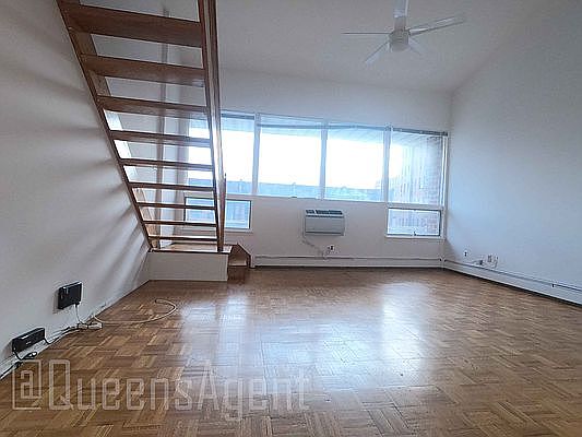2nd image of 75-35 113th St #2DPX