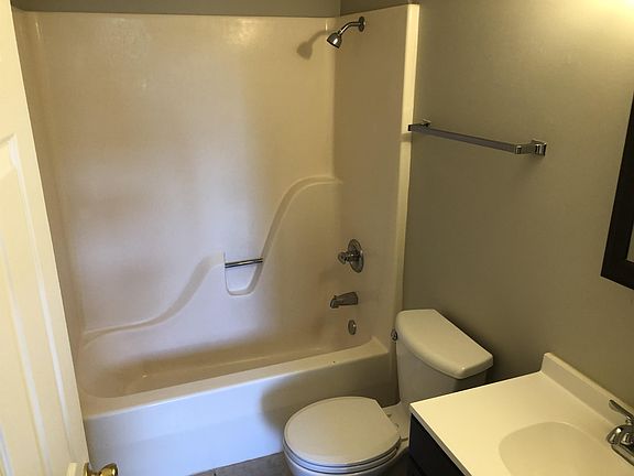 2nd image of 125 Pemberton Ave APT 3