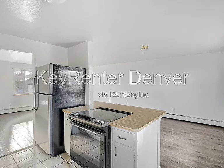 7956 Patricia Dr — Photo 5