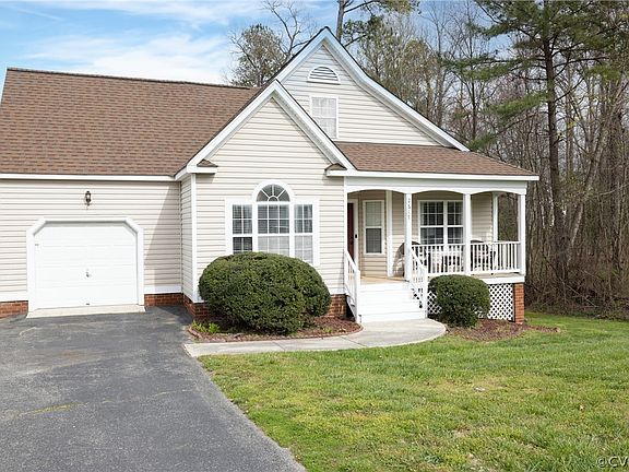 3rd image of 2617 Trickling Brook Ct