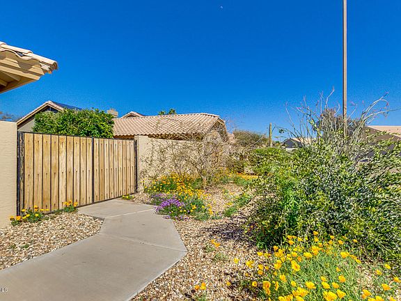 4th image of 17874 W Cactus Flower Dr