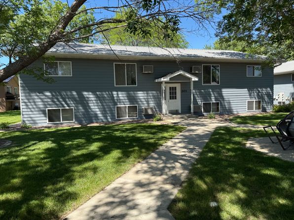 203 19th St SE APT 3
