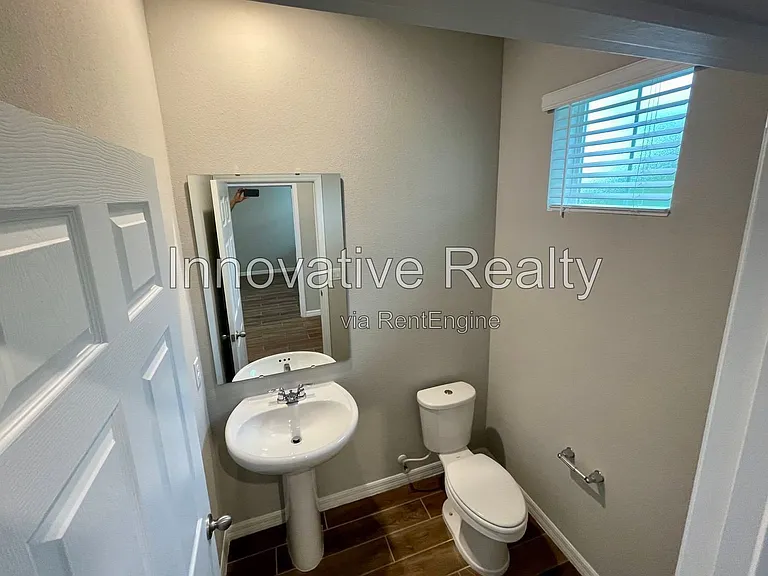 1016 Legacy Winds Way — Photo 7