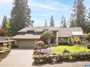 121 Fairway Pl, Sequim, WA 98382