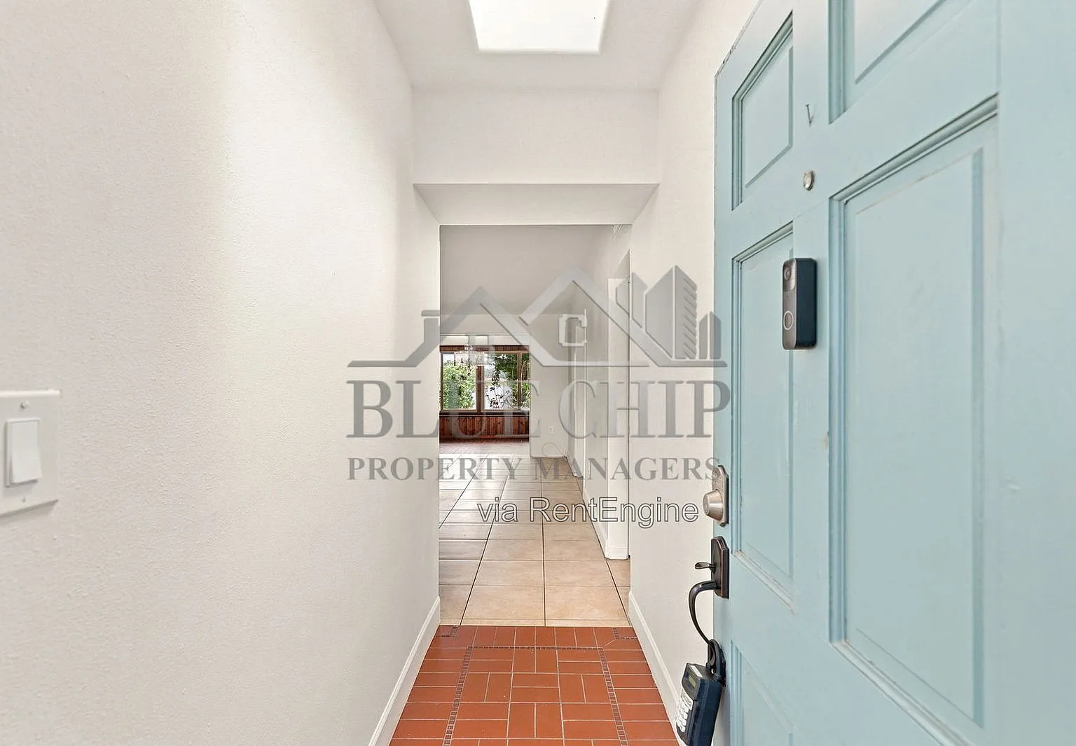 3 bed, 2.5 bath, 1898 sqft, $2,995 — Photo 4