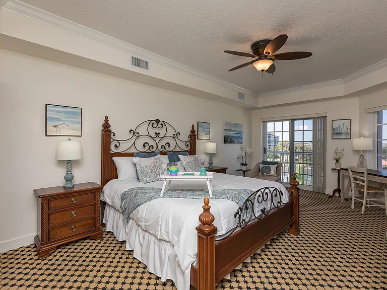 102 Yacht Harbor Dr #468 — Photo 15