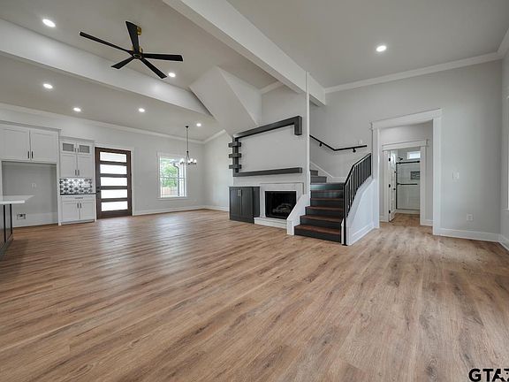 4th image of 19383 Ridge Point Cir