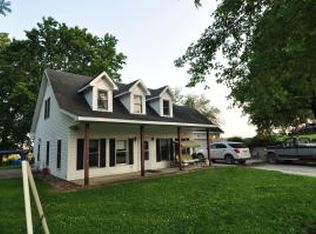 402 County Road 334, New Franklin, MO 65274