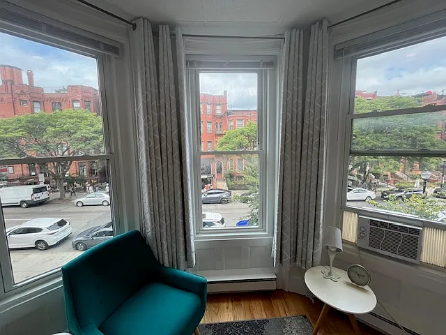 The Blackstone on Beacon — Photo 98