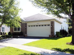 21105 Silver Moon Lake Way, Crest Hill, IL 60403