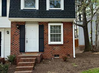 7721 Kingsberry Ct, Raleigh, NC 27615