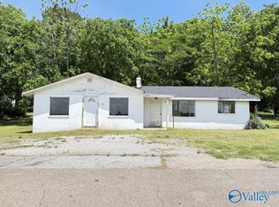 11801 W Gateway Dr SE, Huntsville, AL 35803