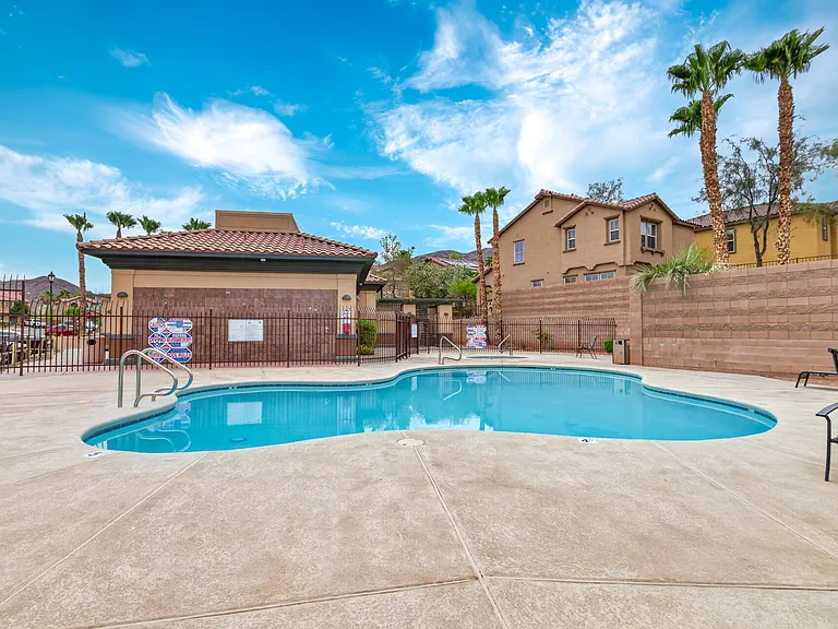 1089 Paradise Coach Dr — Photo 23