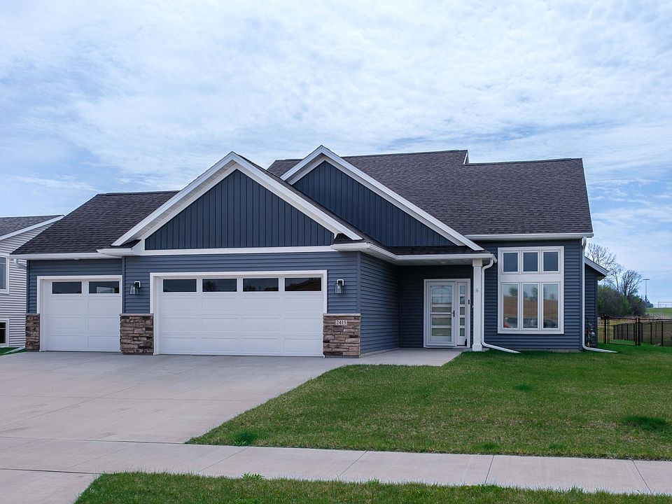 1st image of 2415 Elk Run Dr SE