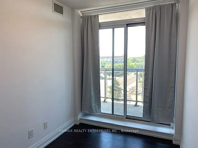 3520 Danforth Ave #515 — Photo 14