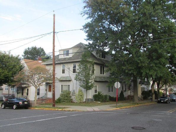 570 Elm St #2