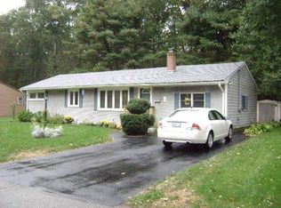 91 New Britain Dr, Warwick, RI 02889