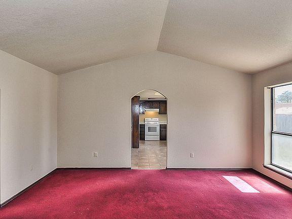 4th image of 2126 Teresa Dr