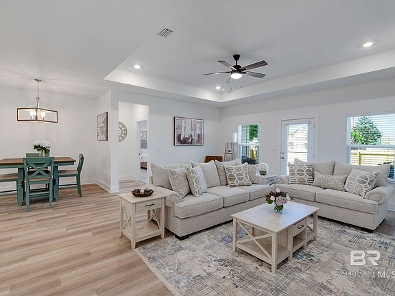 4th image of 9875 Willet Way