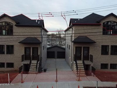 51 Marble St, Staten Island, NY, 10314
