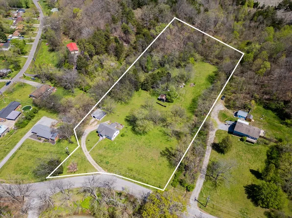 1312 Slaters Creek Rd, Millersville, TN 37072