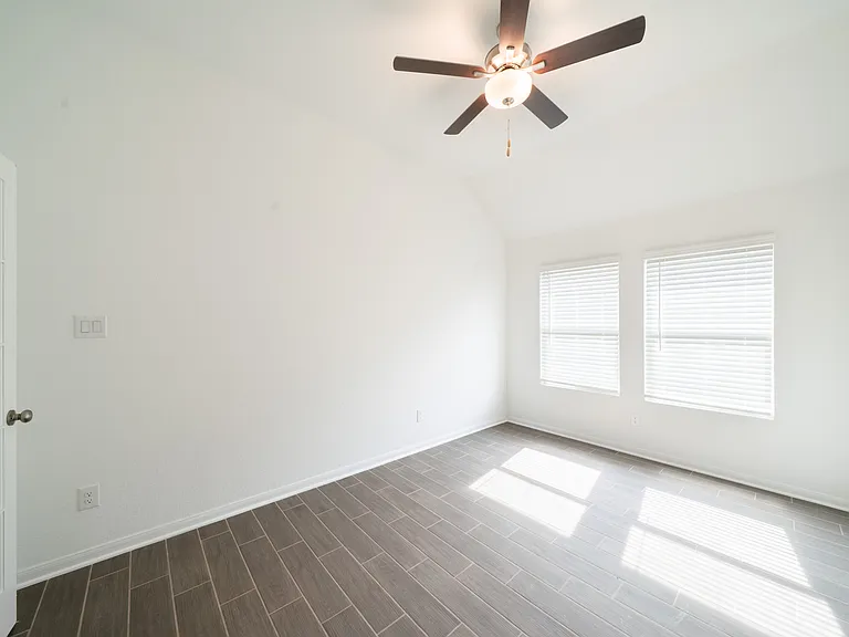 14107 Roller Mls — Photo 7