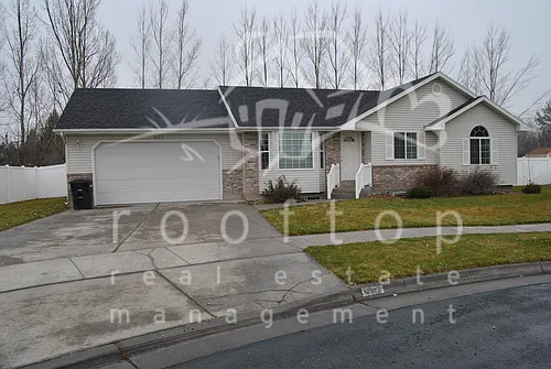 3822 S Ridgeview Cir Photo 1