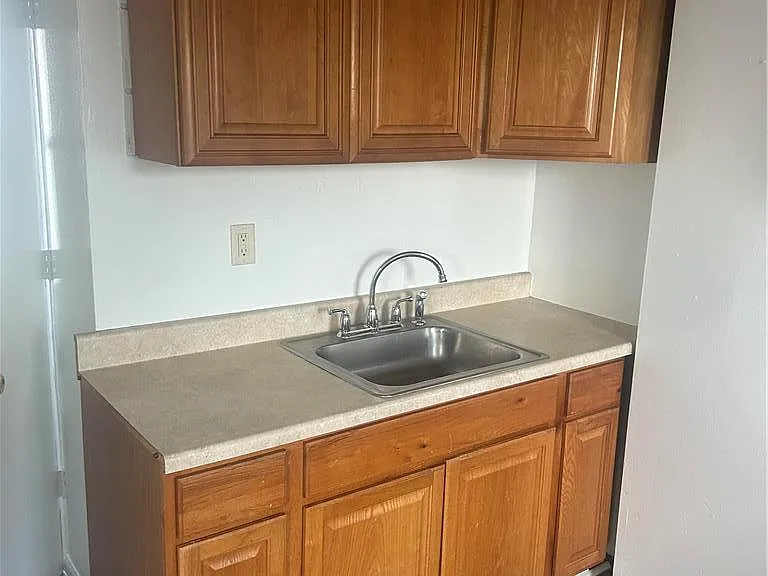 112 Coplay St #2 — Photo 7