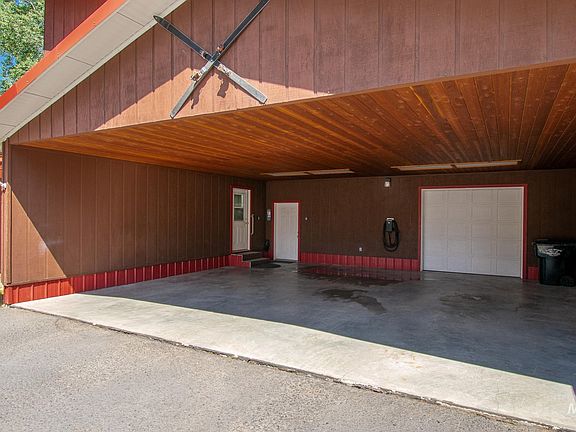 4th image of 606 Thompson Ave