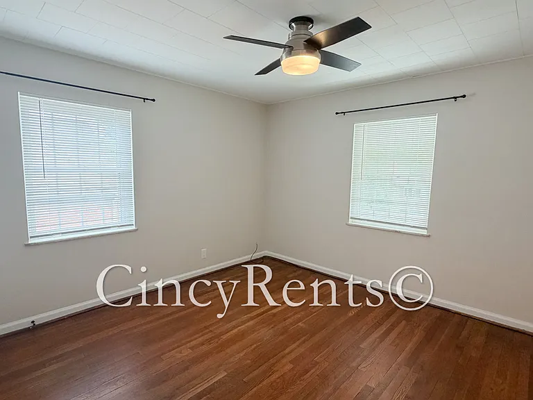837 Van Dyke Ave #3 — Photo 17
