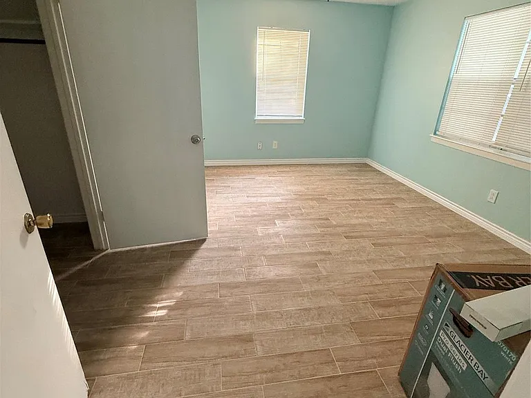 5107 Avenue Q — Photo 22