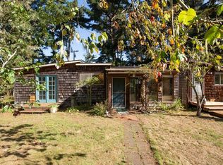 829 Clough Rd, Loleta, CA 95551