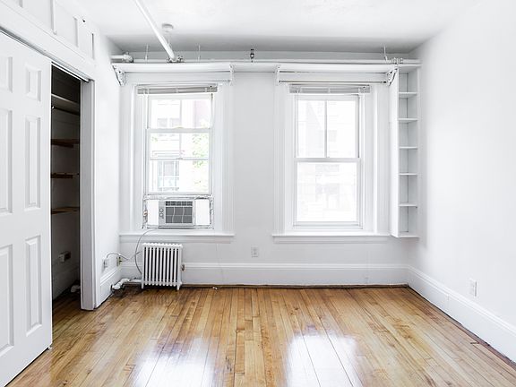 2nd image of 109-111 Dartmouth St #16