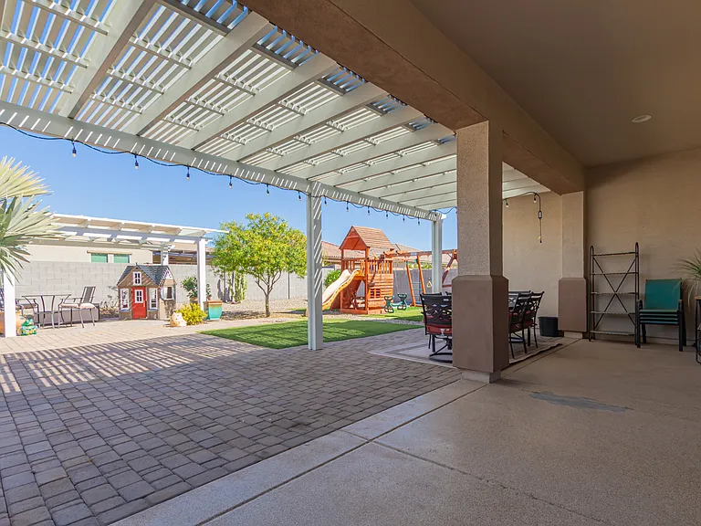 1140 W Whistling Thorn Ave — Photo 16