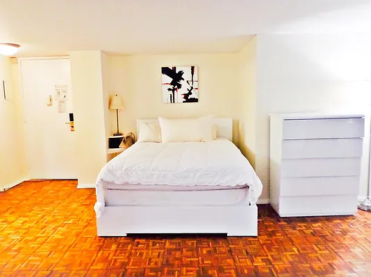 Rented by Keller Williams NYC | media 26