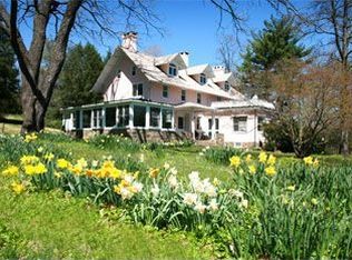 7091 Phillips Mill Rd, New Hope, PA 18938