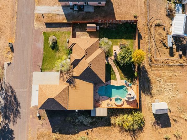 1605 N 6th St, Alpine, TX 79830