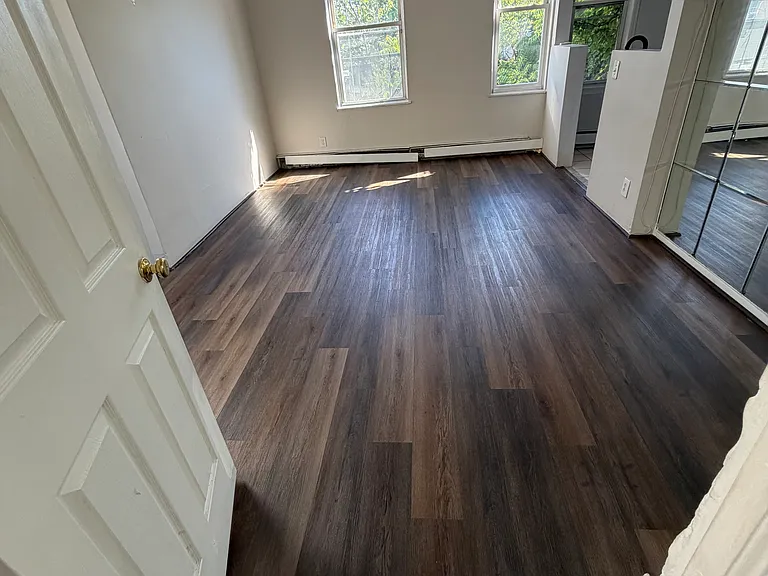 189 Griffith St #3 — Photo 15